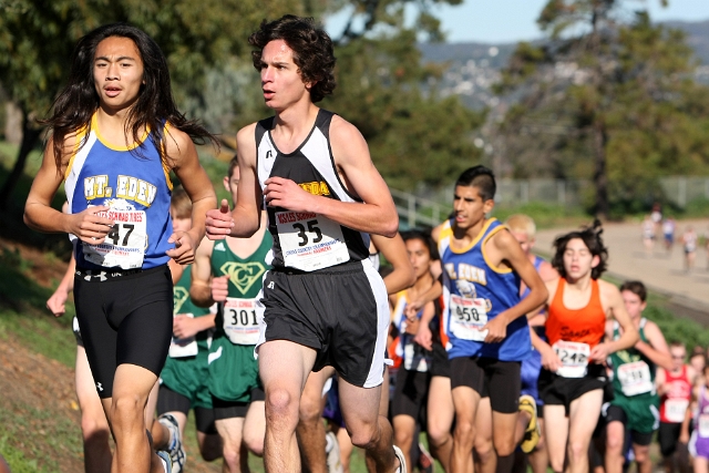 NCS XC D2 Boys-012.JPG - 2009 North Coast Section Cross Country Championships, Hayward High School, Hayward, California